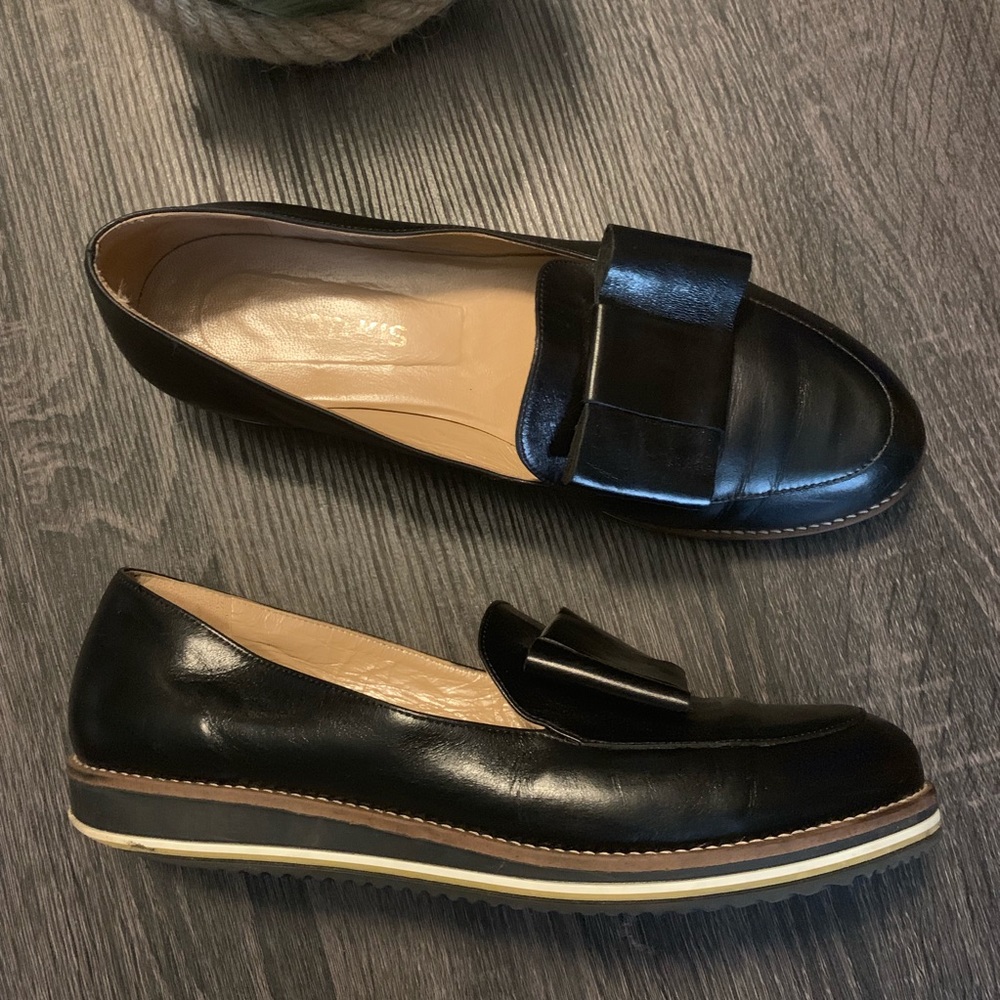 CHANIOTAKIS Black Leather Bowed Loafers 40 10
